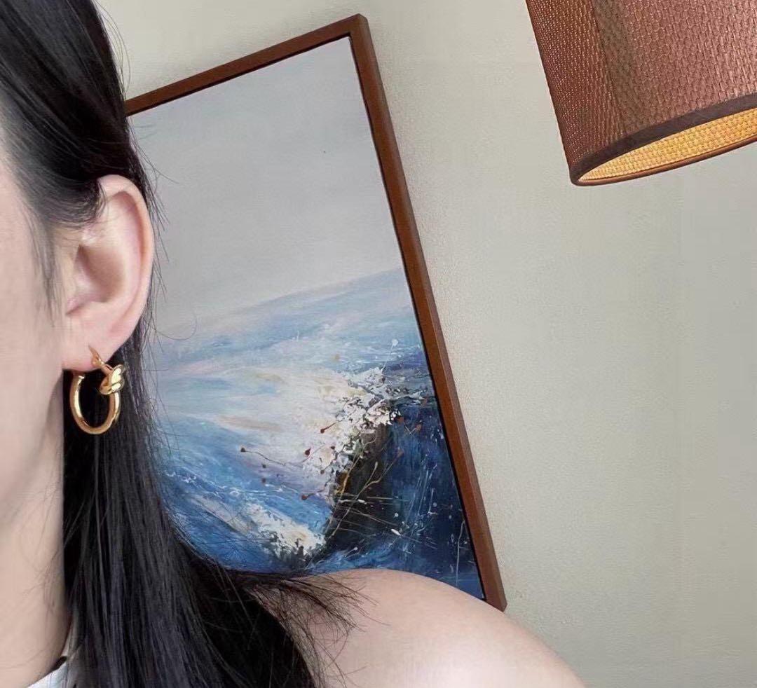 セリーヌ CELINEゴールド ノットスモール フープピアス　片耳