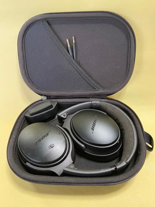 ノイズキャセリングヘッドホンBOSE QUIETCOMFORT 35 BLACK