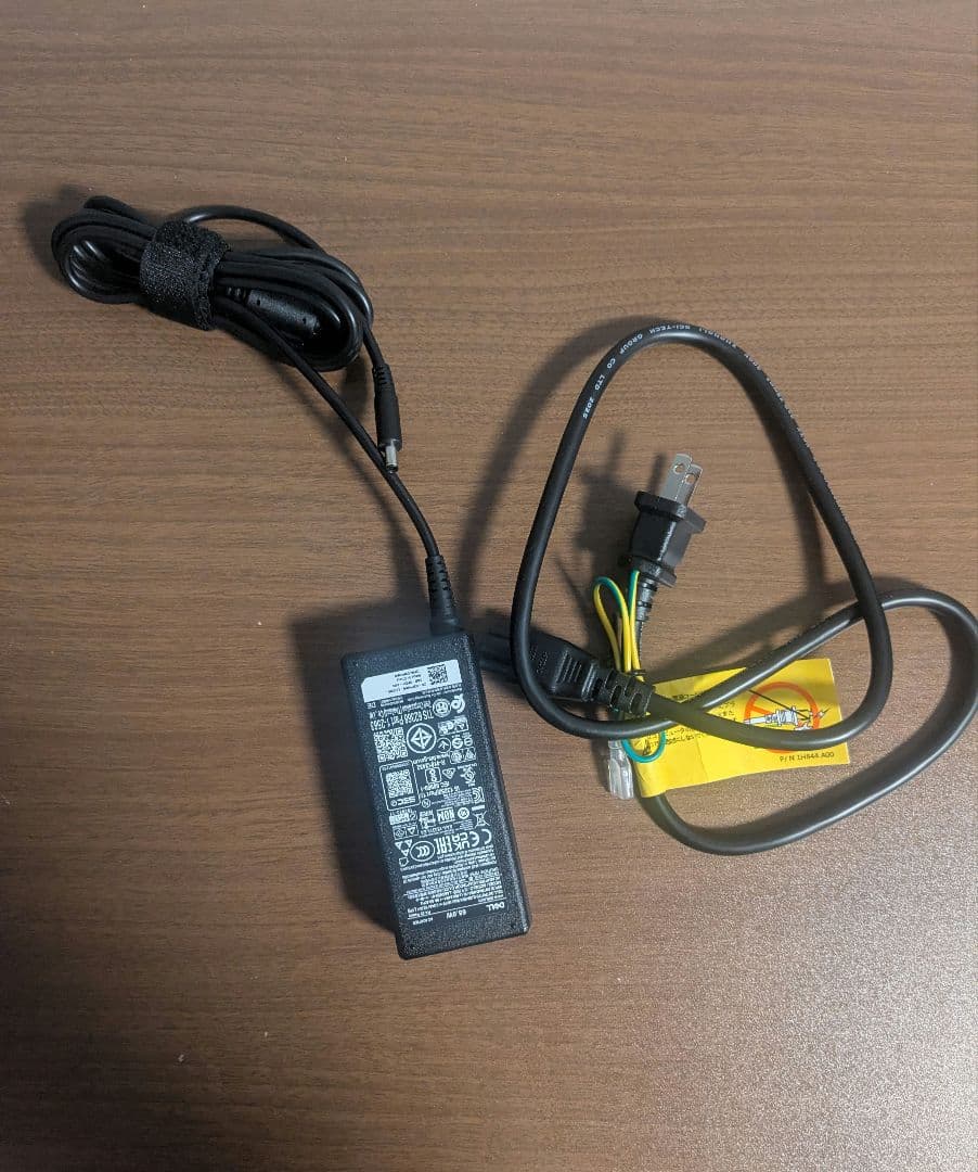 Windowsノート本体 DELL 15 DC15255