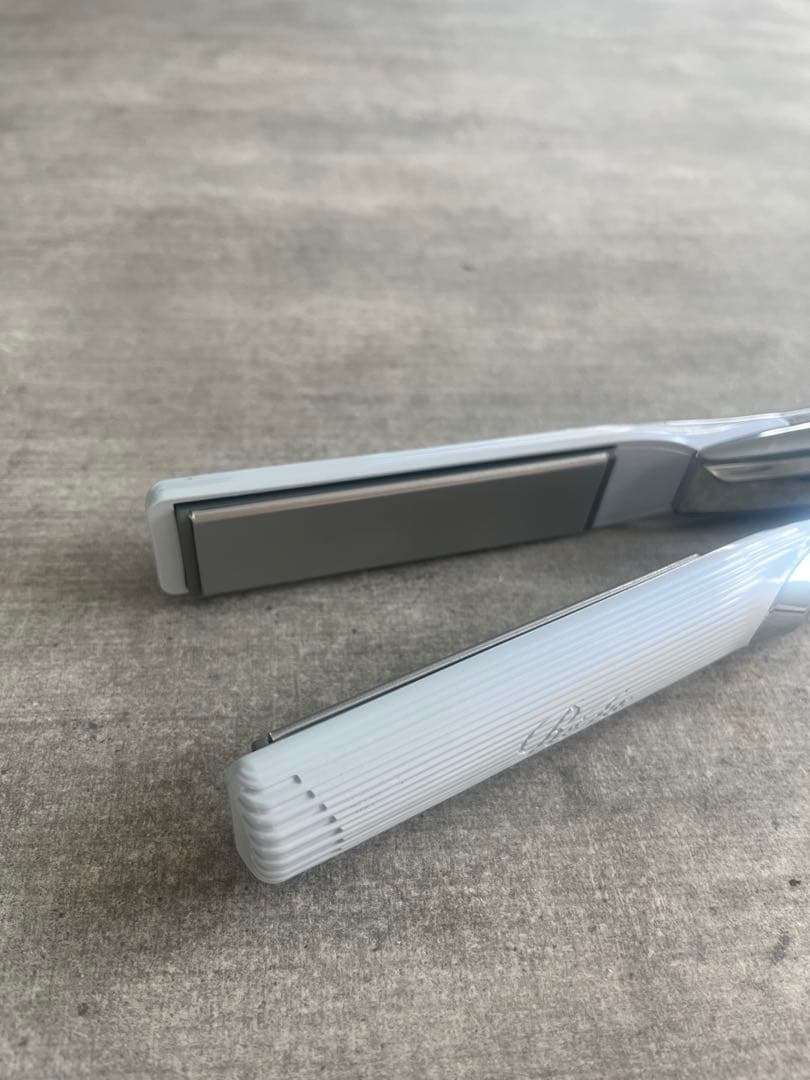 【美品】ReFa リファストレートヘアアイロン プロ　ホワイト