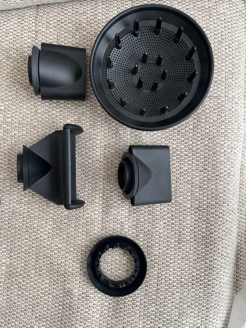 Dyson ヘアドライヤー ブラック