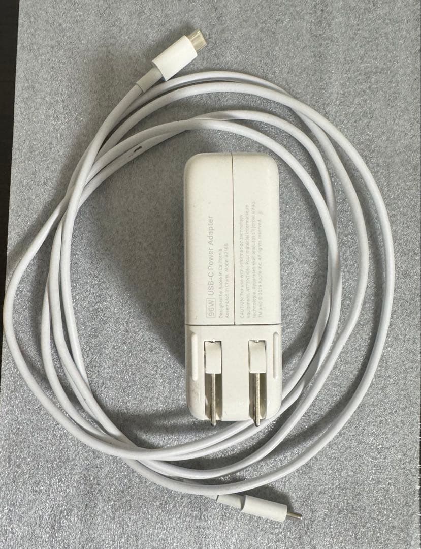 MacBookPro i9 32GB 1TB 充放電56回 バッテリー85%