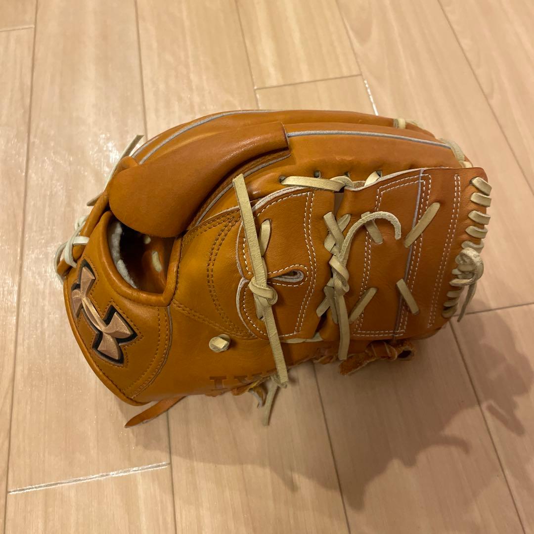 アンダーアーマー硬式投手用