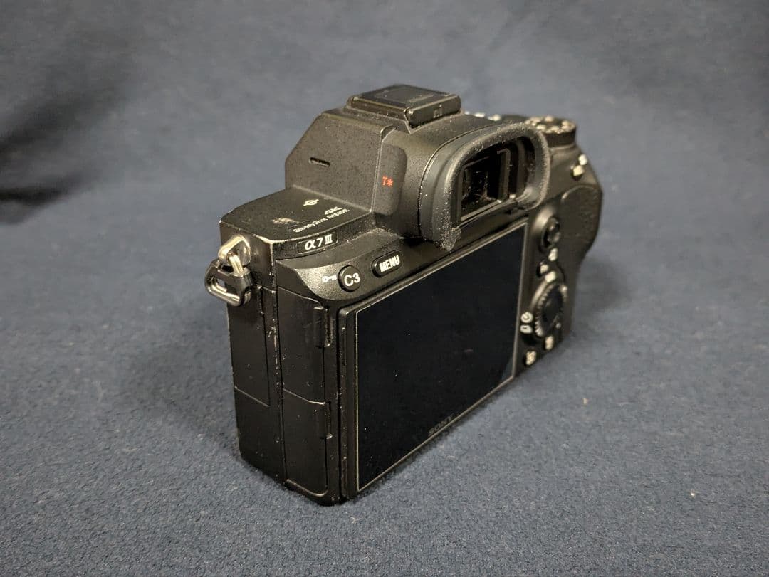 SONY α7 Ⅲ ボディのみ(元箱・ストラップ付属)