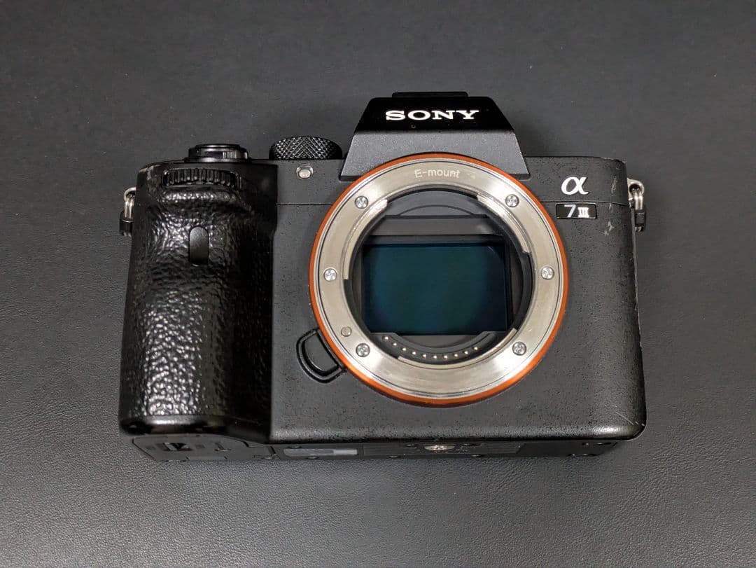 SONY α7 Ⅲ ボディのみ(元箱・ストラップ付属)