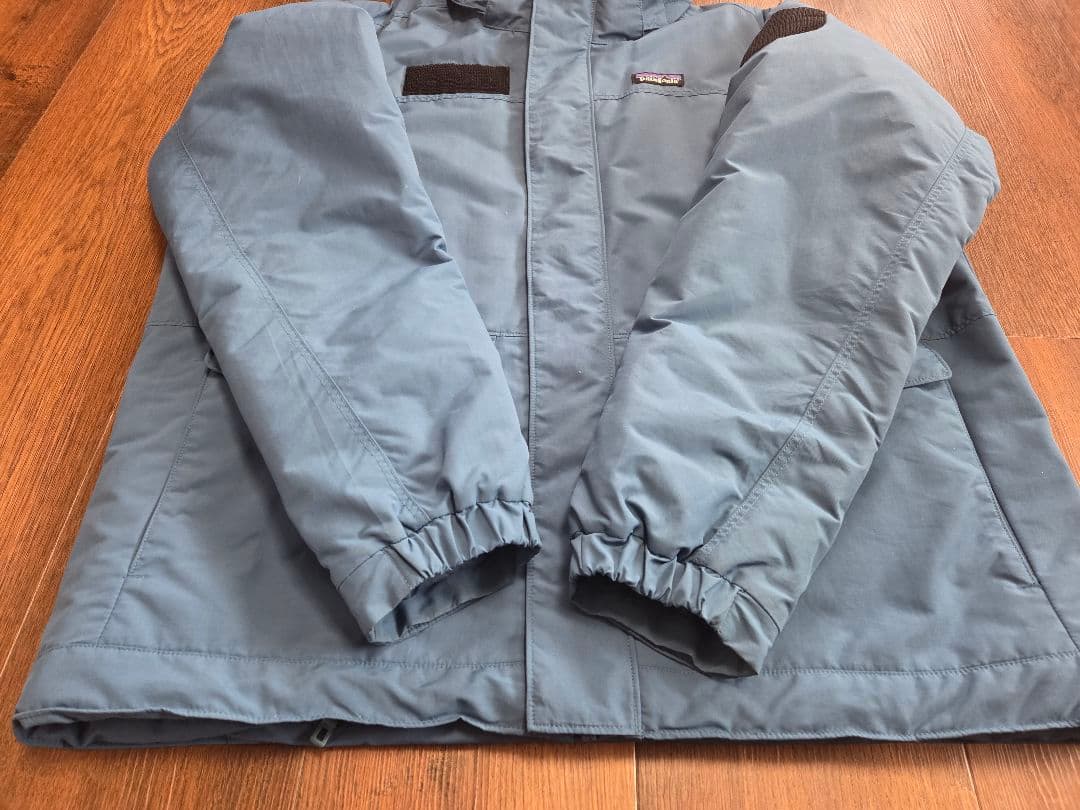 Patagonia フード付きナイロンジャケット