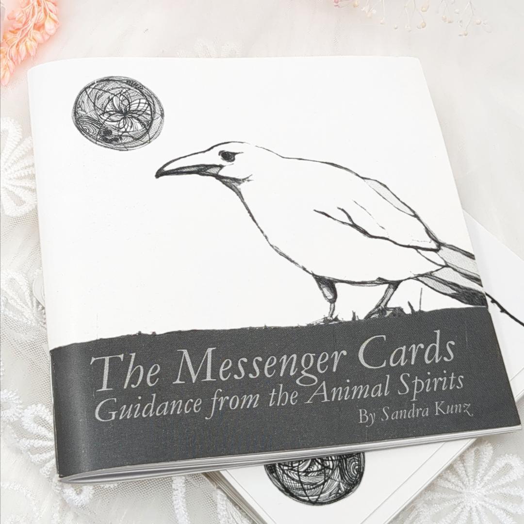 【正規品オラクルカード】激レア✨カナダのアーティスト作✨動物の精霊のデッキ