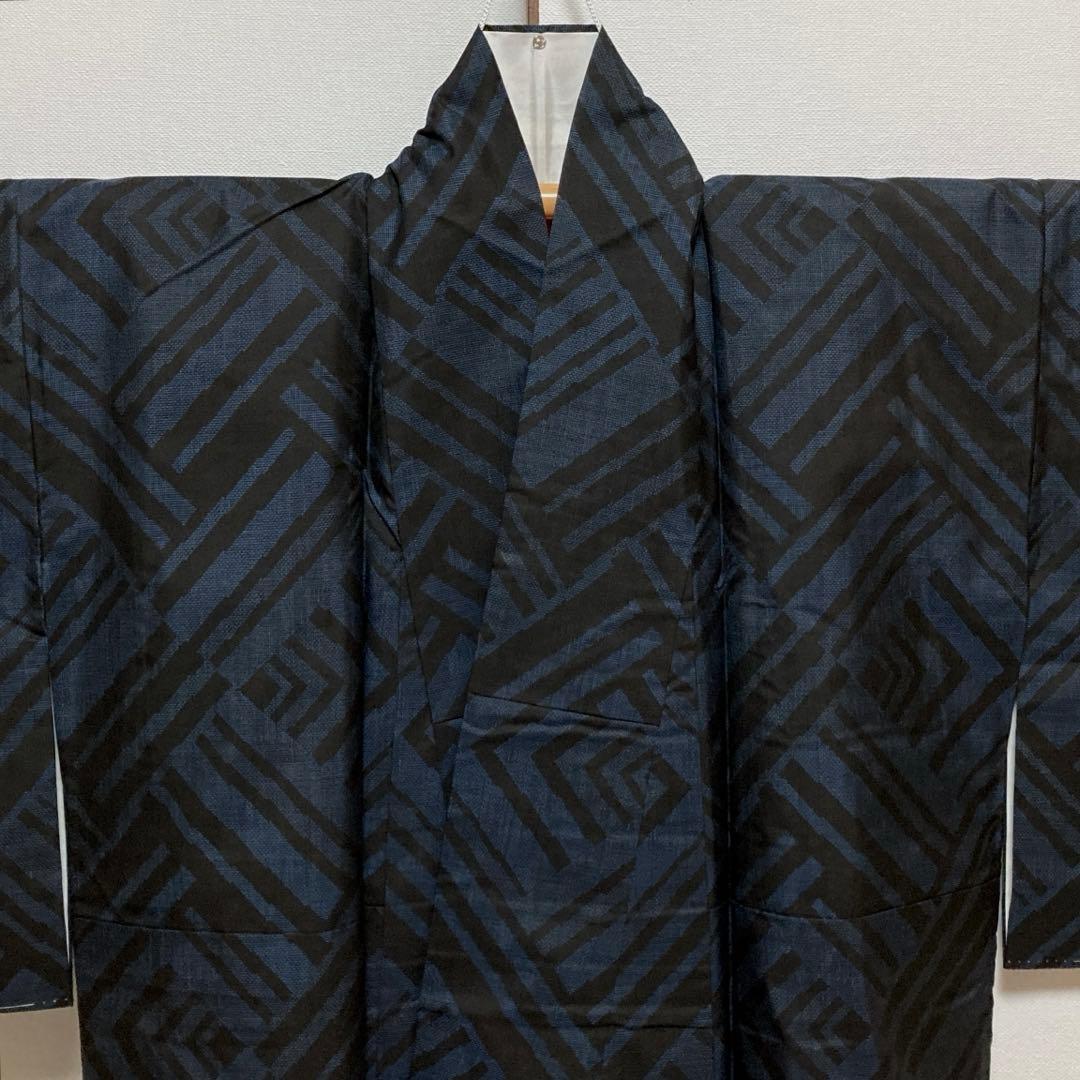 はなうさぎ　本場大島紬【都喜ヱ門】藤絹織物 純泥染 正絹 証紙付