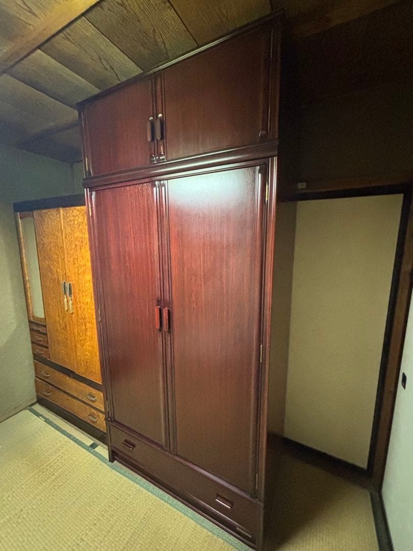 大型木製収納キャビネット