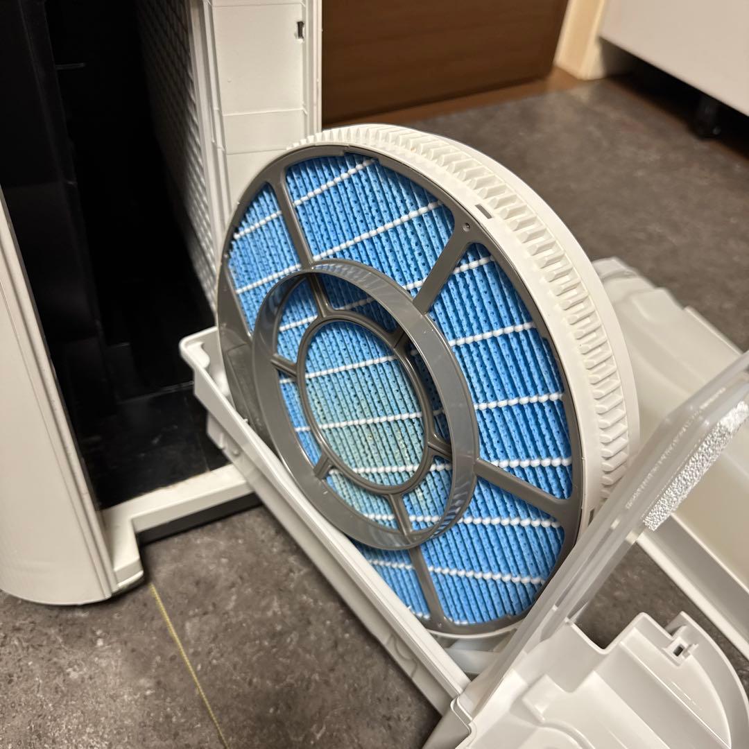 美品　SHARP 加湿空気清浄機 KC-P500Y-W 2021年製