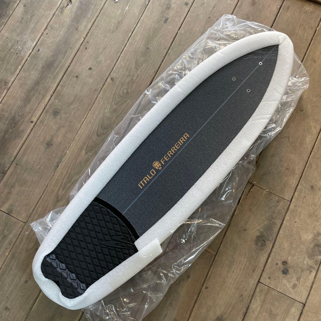 SwellTech スゥェルテック　サーフスケートイタロフェレラープロモデル