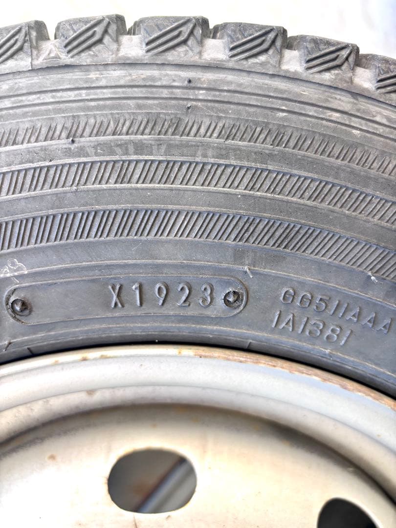 145/80r12 、2本のみ／必ず4本セットで販売（出品2と合わ せて)23年