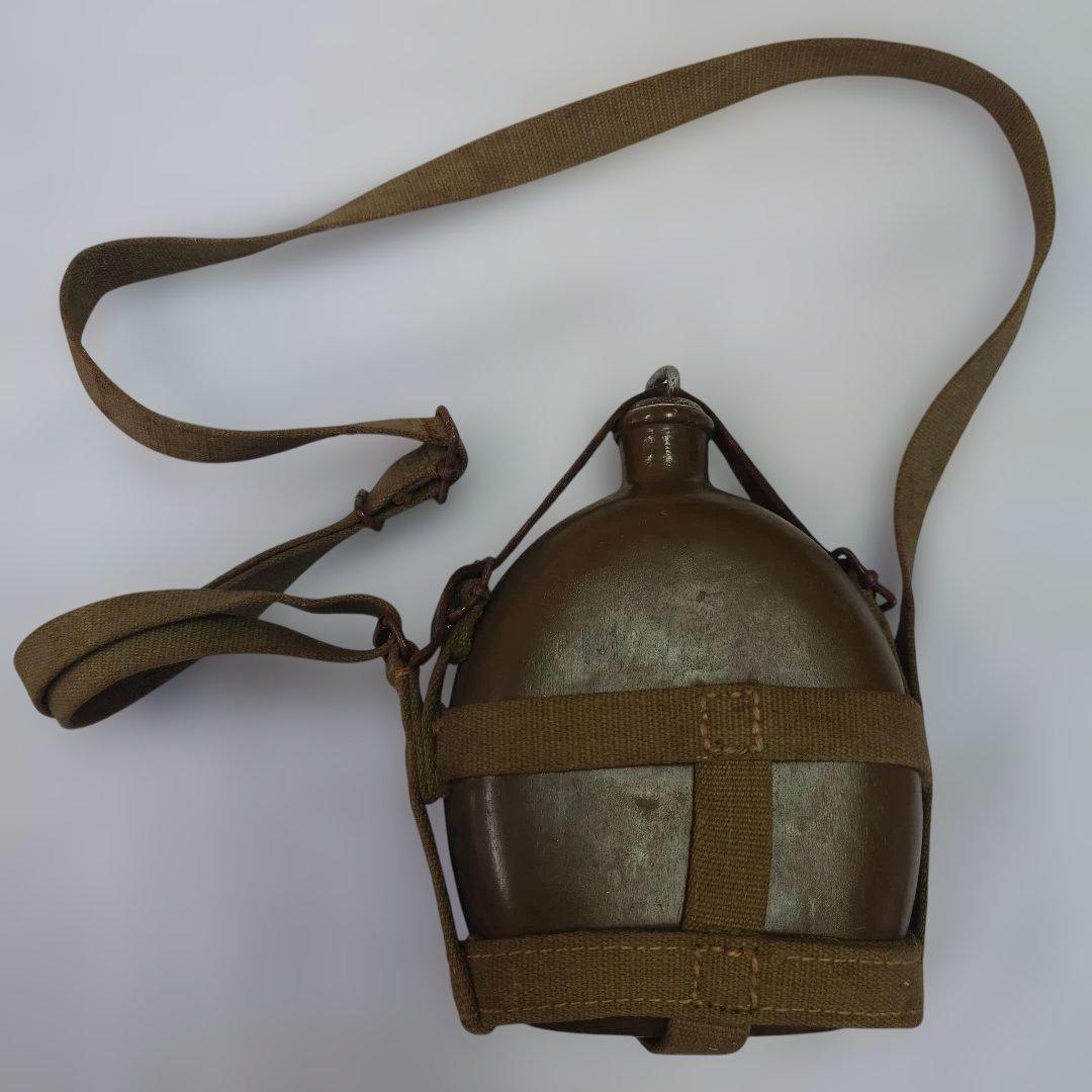 日本陸軍の官給品　水筒