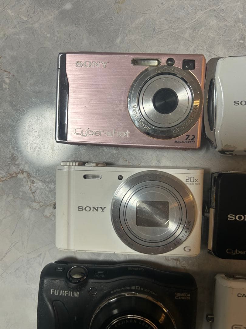 コンパクトデジカメ7台まとめ売り（ジャンク品）