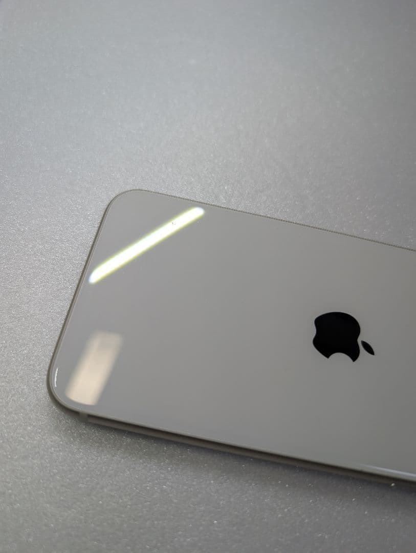 iphoneSE3 第3世代　64GB　スターライト　管理番号16897