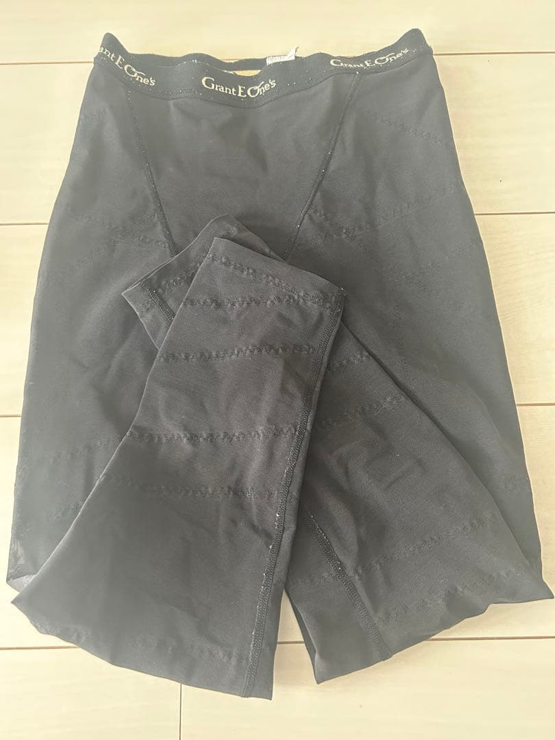 正規品　良品グラントイーワンズ LALA ドレナージュスパッツ 64 骨盤矯正