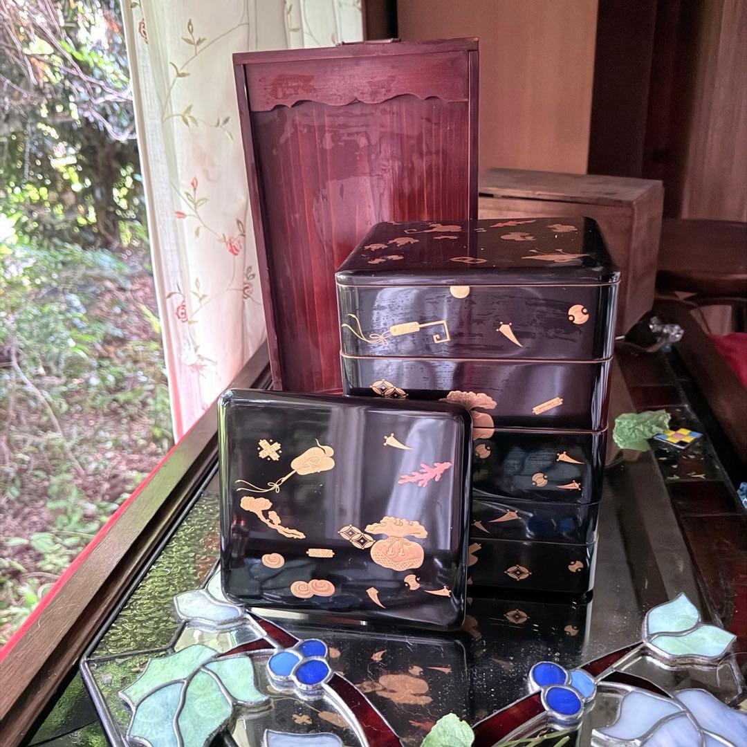 超限定1月23日20時迄‼️JAPAN『図替り宝尽くし』蒔絵梨地四段重台座付木箱入