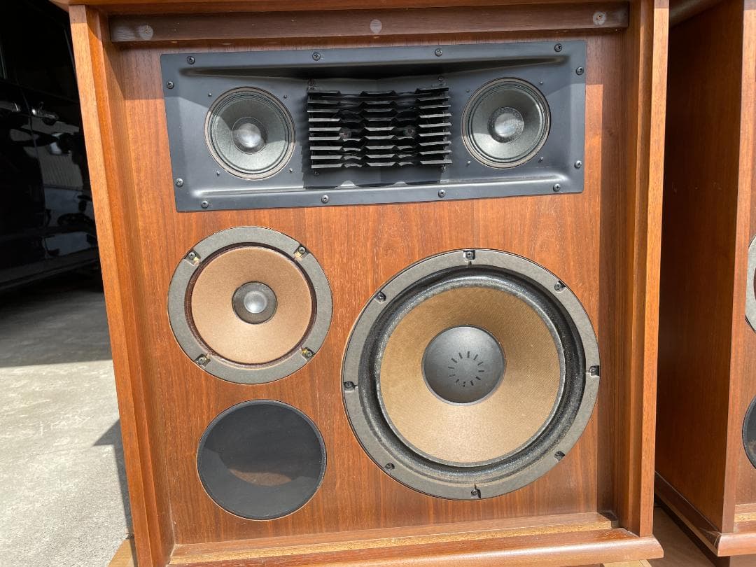 sansui SP-3005 年代物のわりには美品です！！