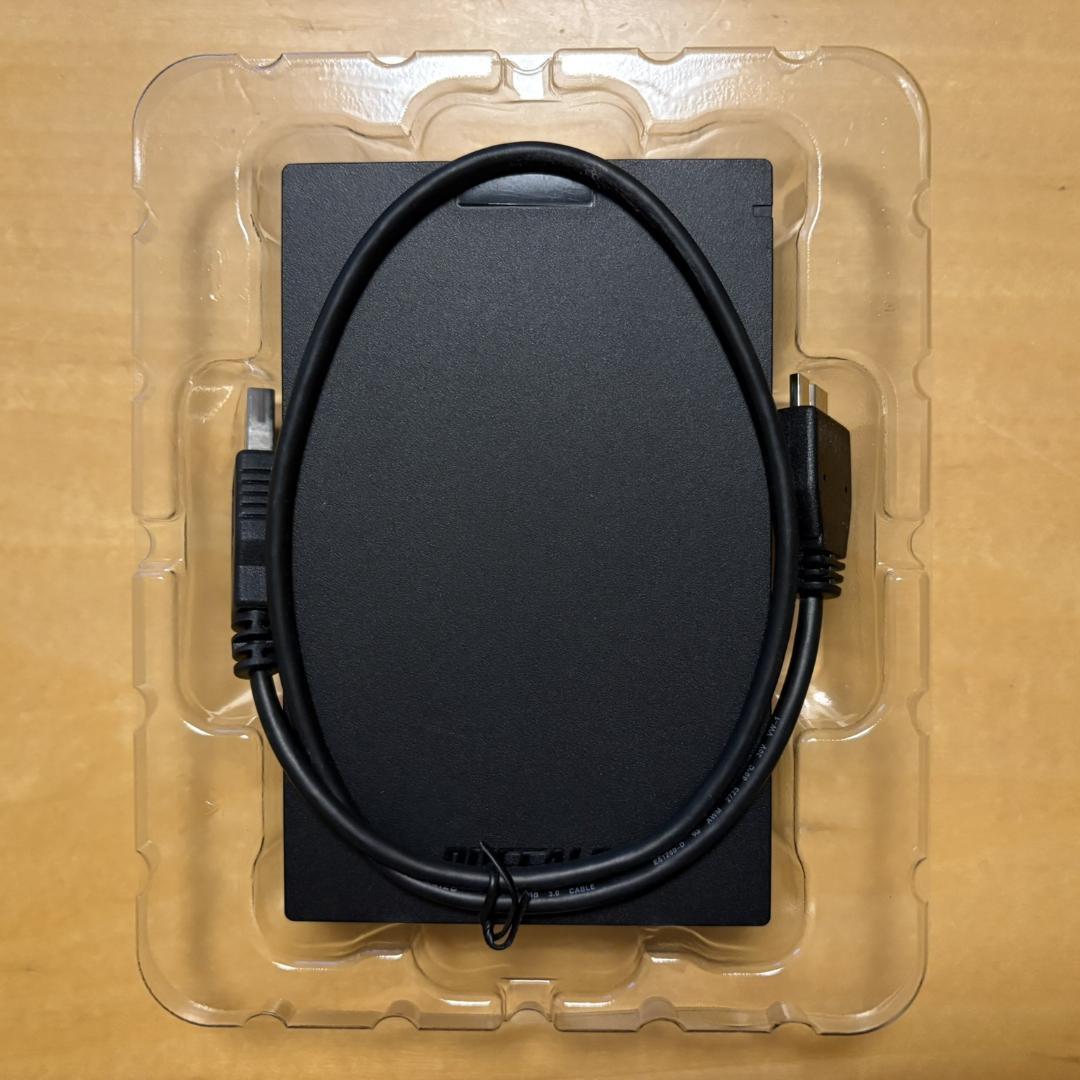 美品☆BUFFALO ポータブルHDD 2TB HD-PCG2.0U3-GBA