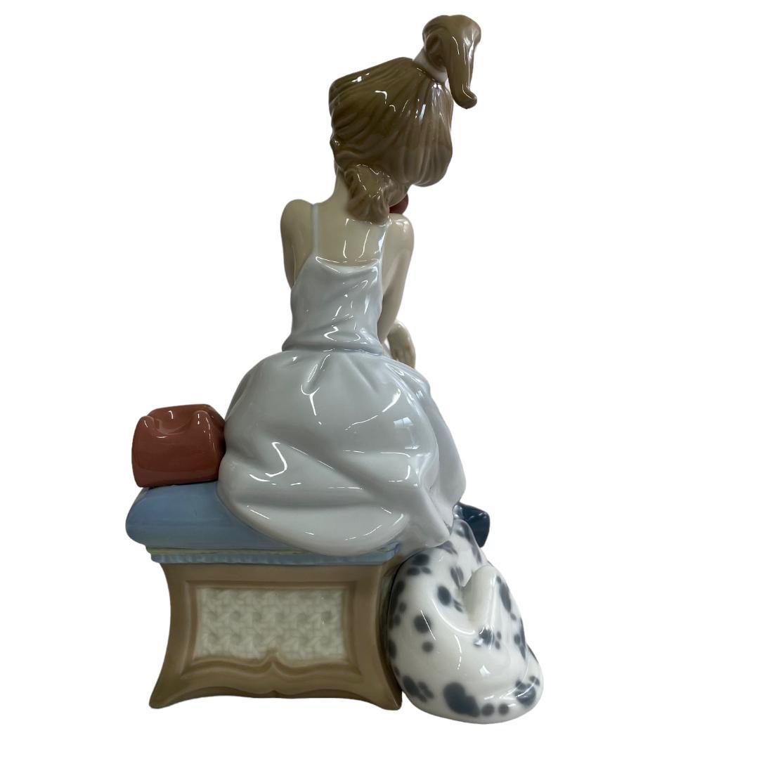 yj37 LLADRO リヤドロ No.5466 『大事な電話』 少女 犬 置物