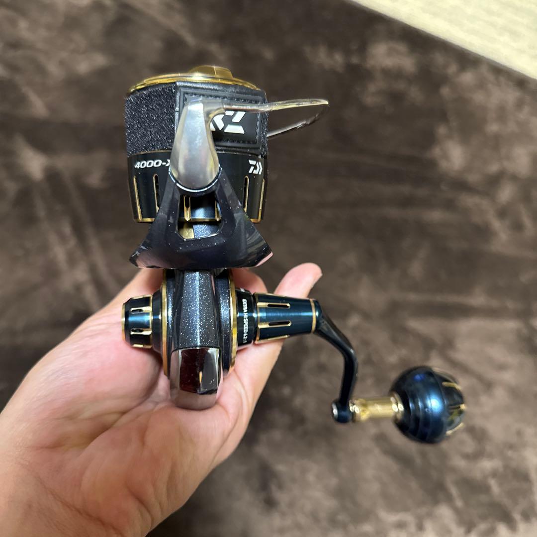 リール DAIWA SALTIGA 4000 XH