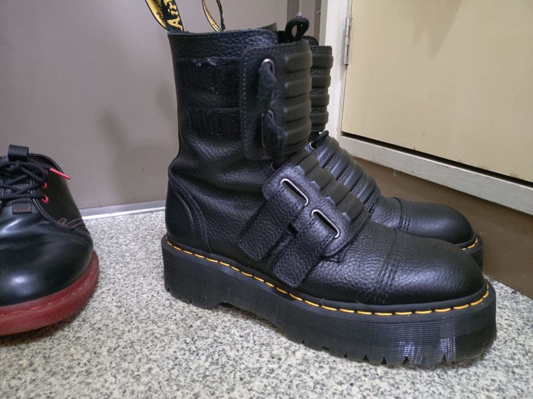 【blackmoon】Dr.Martens QUAD RETRO