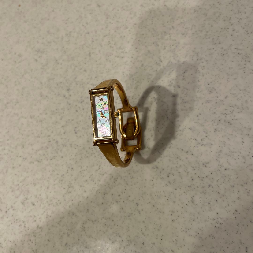 GUCCI ゴールド ブレスレット時計