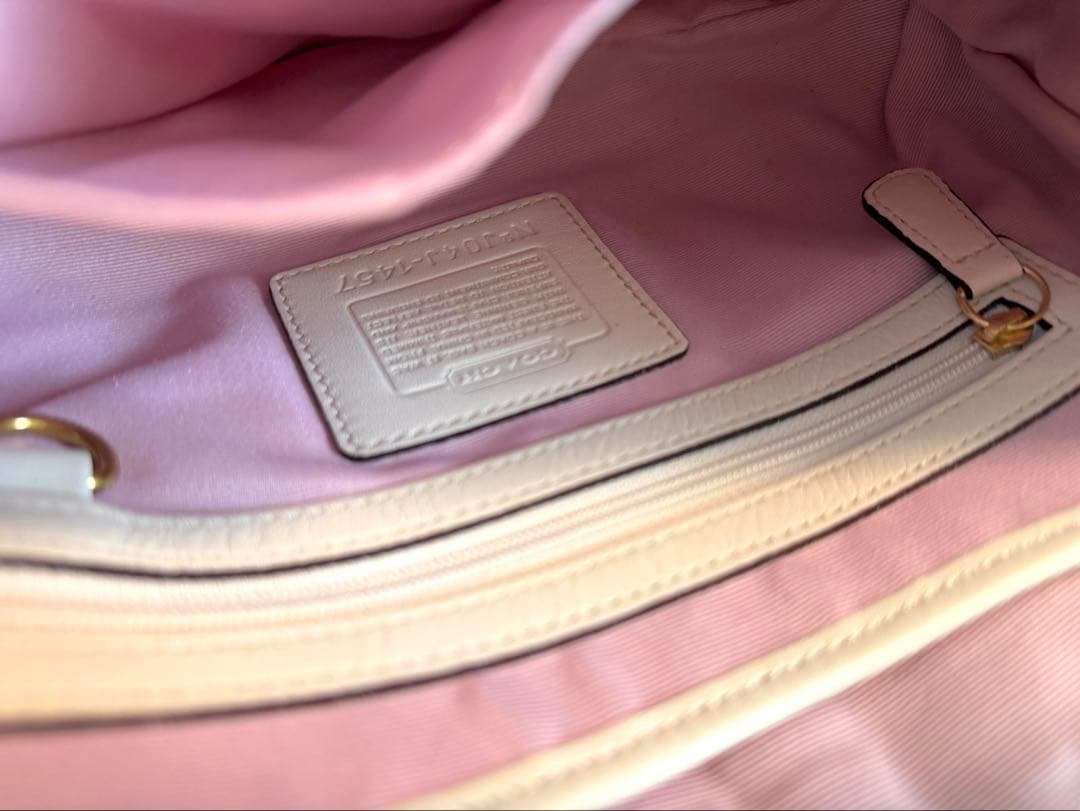 COACH ピンク ホワイト ショルダーバッグ