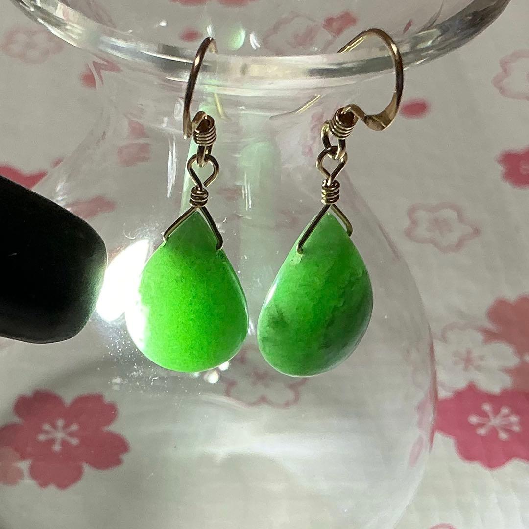 コン沢翡翠と金山谷翡翠　ティアドロップピアス　14kgf