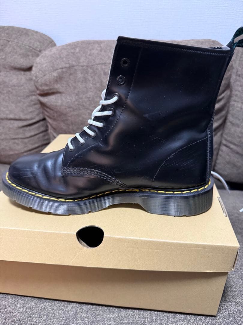 ドクターマーチン　8ホール　GB 27.0