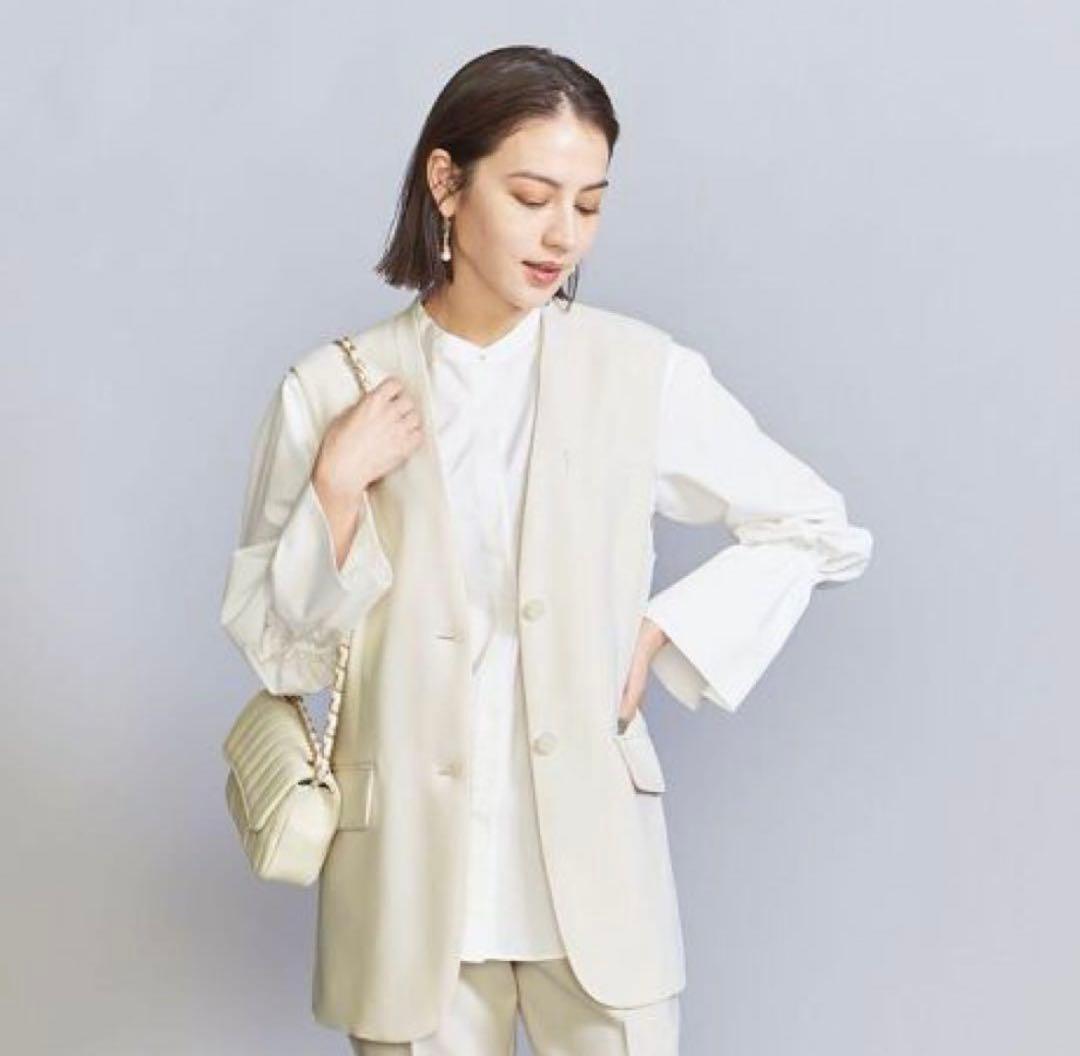 あやぽん＊ビューティ＆ユースユナイテッドアローズギャザースリーブシャツ