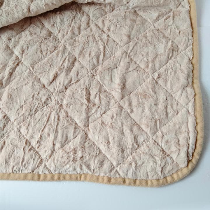 シャルレ あったか敷きパッド 100×205㎝ 未使用☆RA221