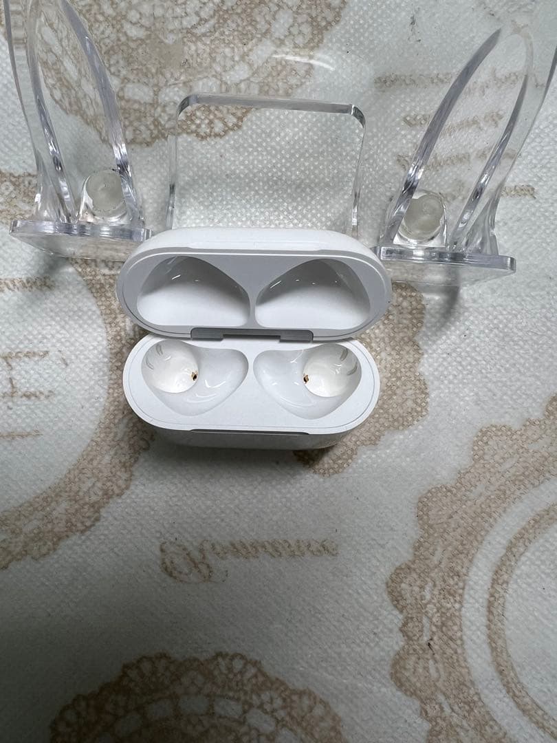 Airpods 4 本体