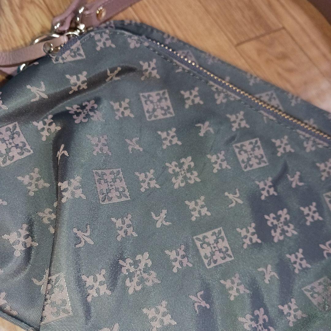 ラシット♥美品♥トリプルポケットショルダー♥グレーピンク♥