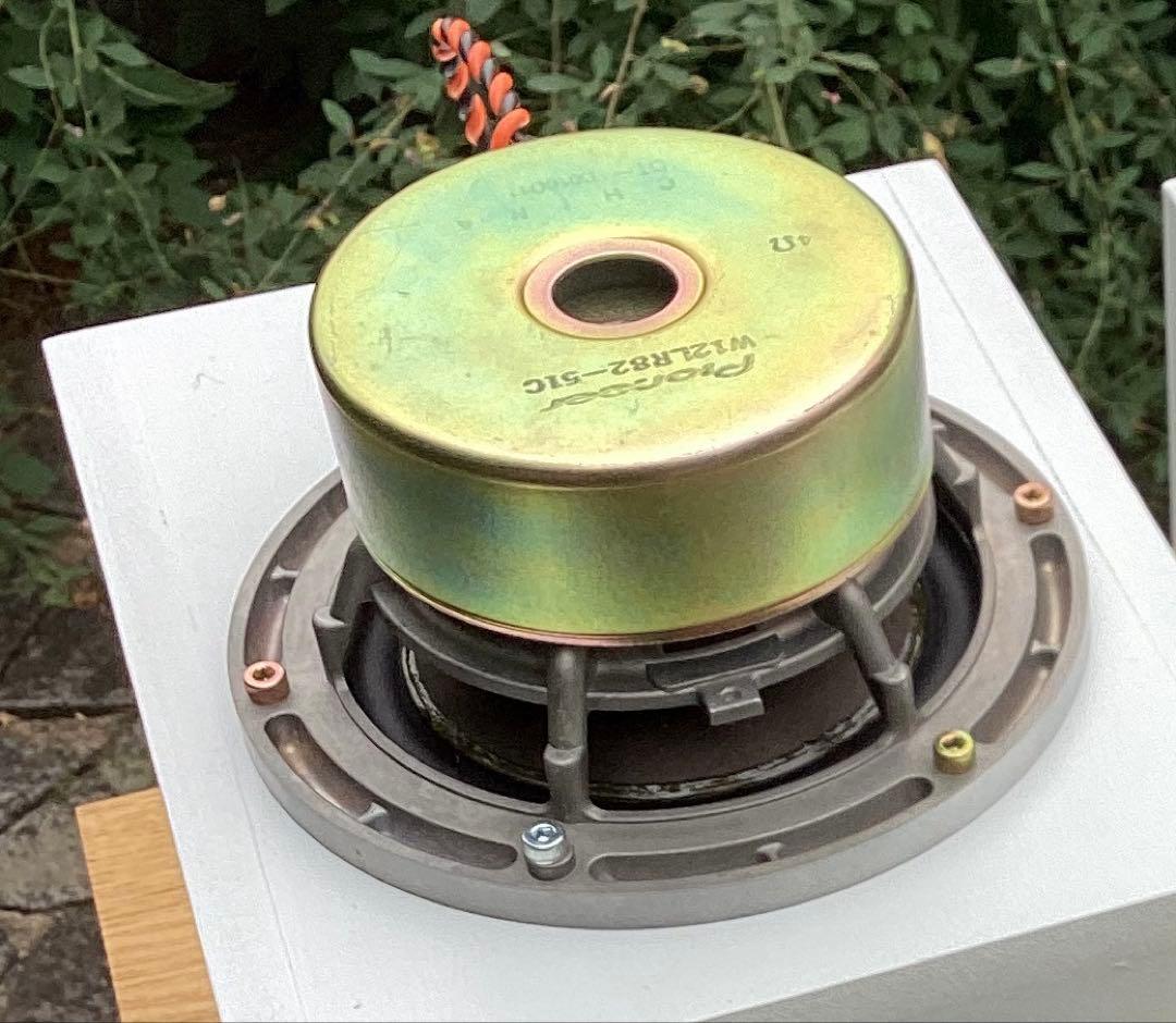 パイオニアS-N702LR ペア　強靭なダイキャストフレームウーハーがピカイチ