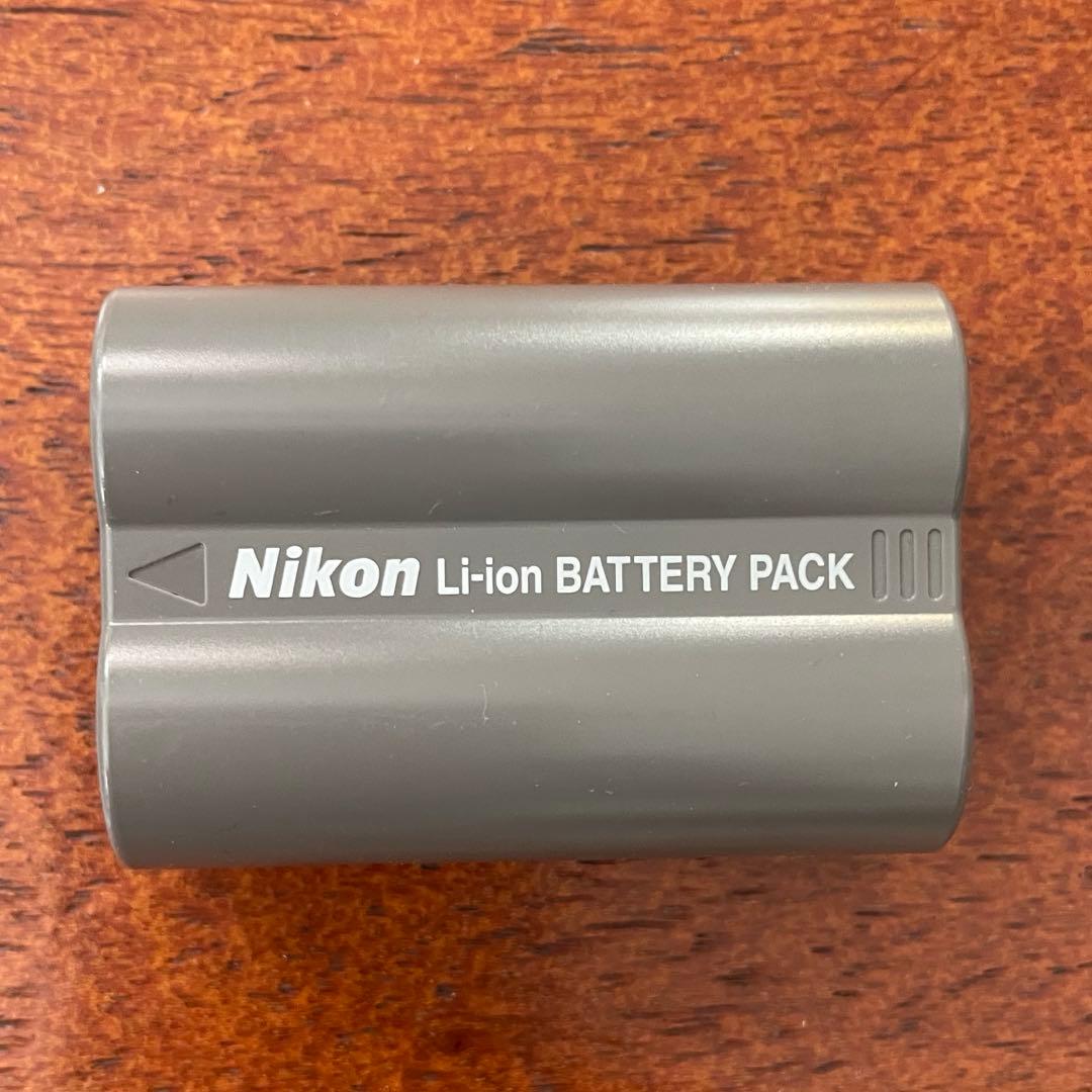 Nikon D300 + AF-S DX 18-200mm VR レンズセット