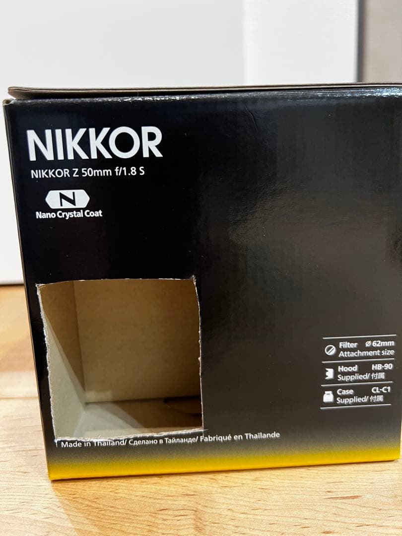 Neko Gazer NIKKOR Z 50mm f/1.8 S レンズ