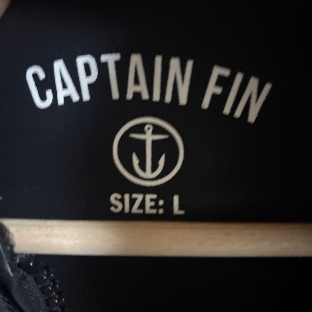 CAPTAIN FIN タッパー