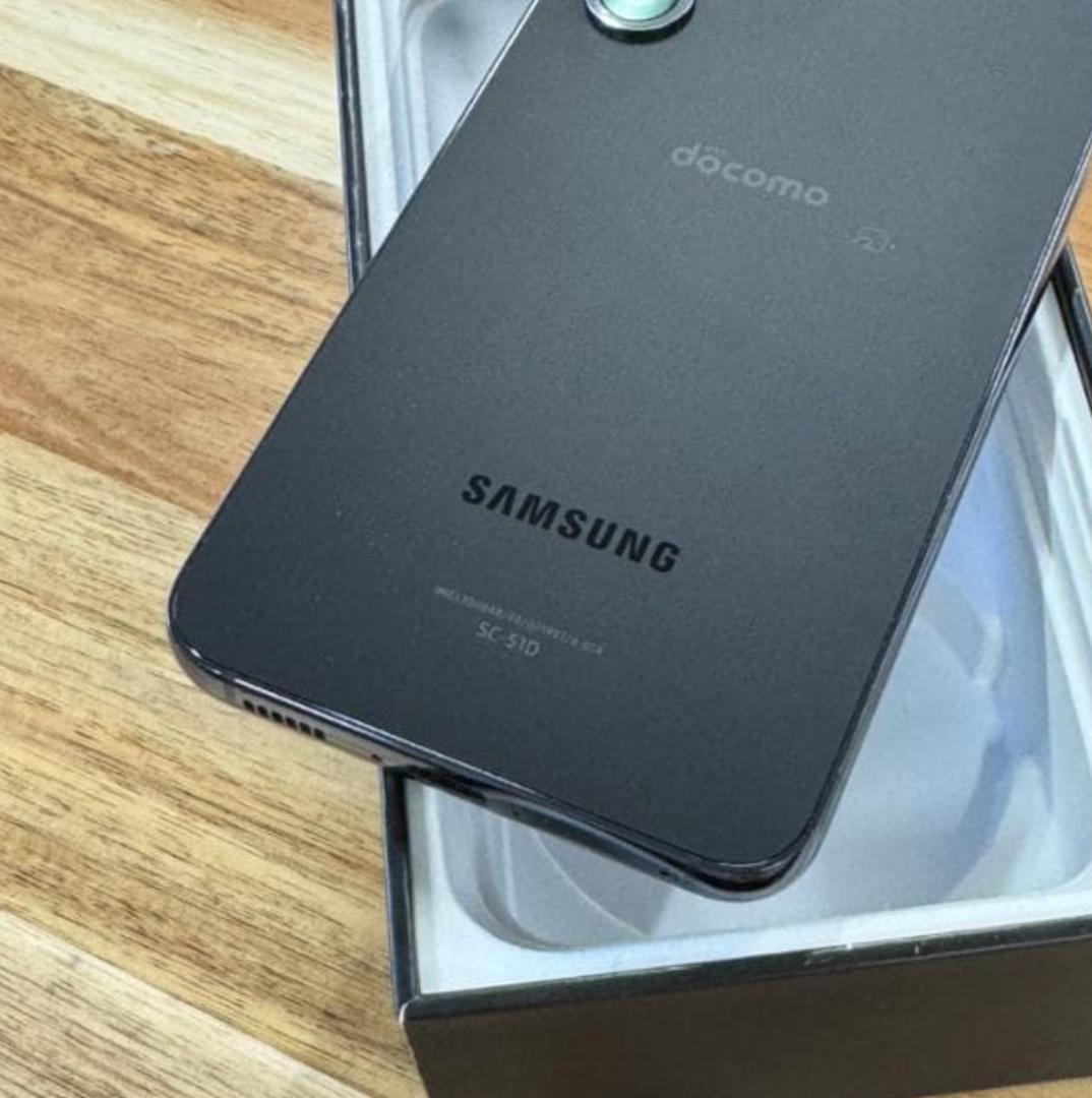 [超美品] ギャラクシー S23 256GB SC-51D バッテリー100％