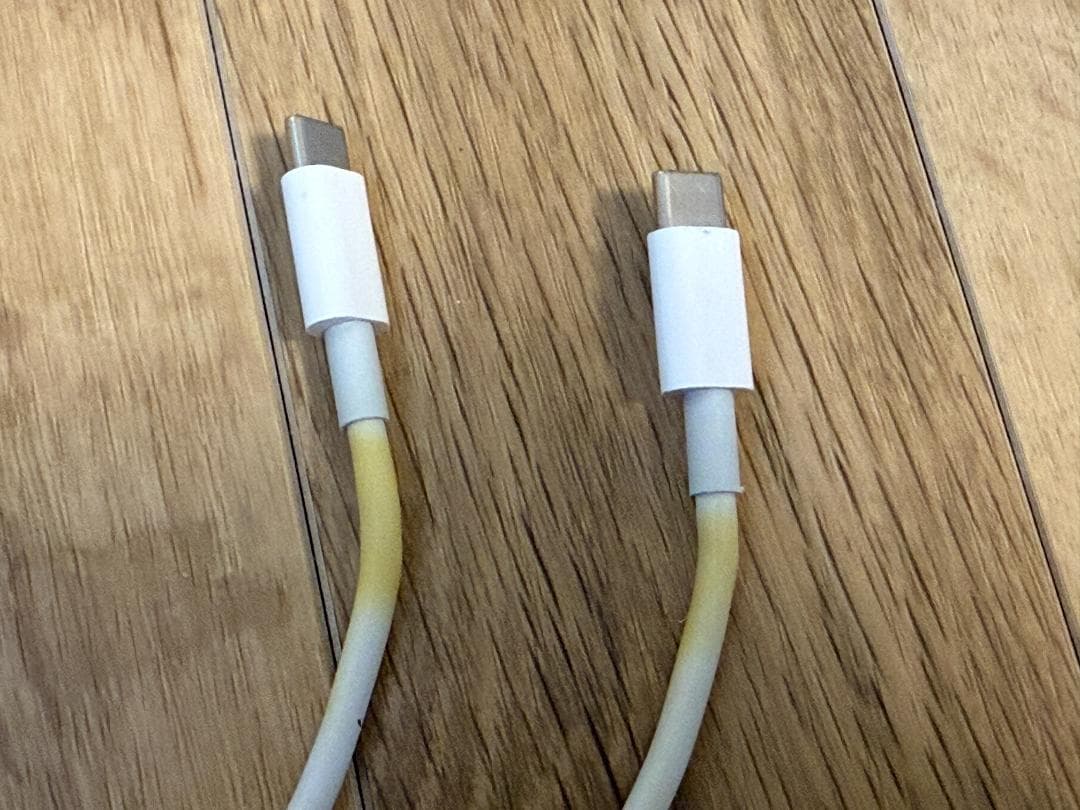 [箱付]13インチMacBook Pro 2022 M2/8GB/256GB