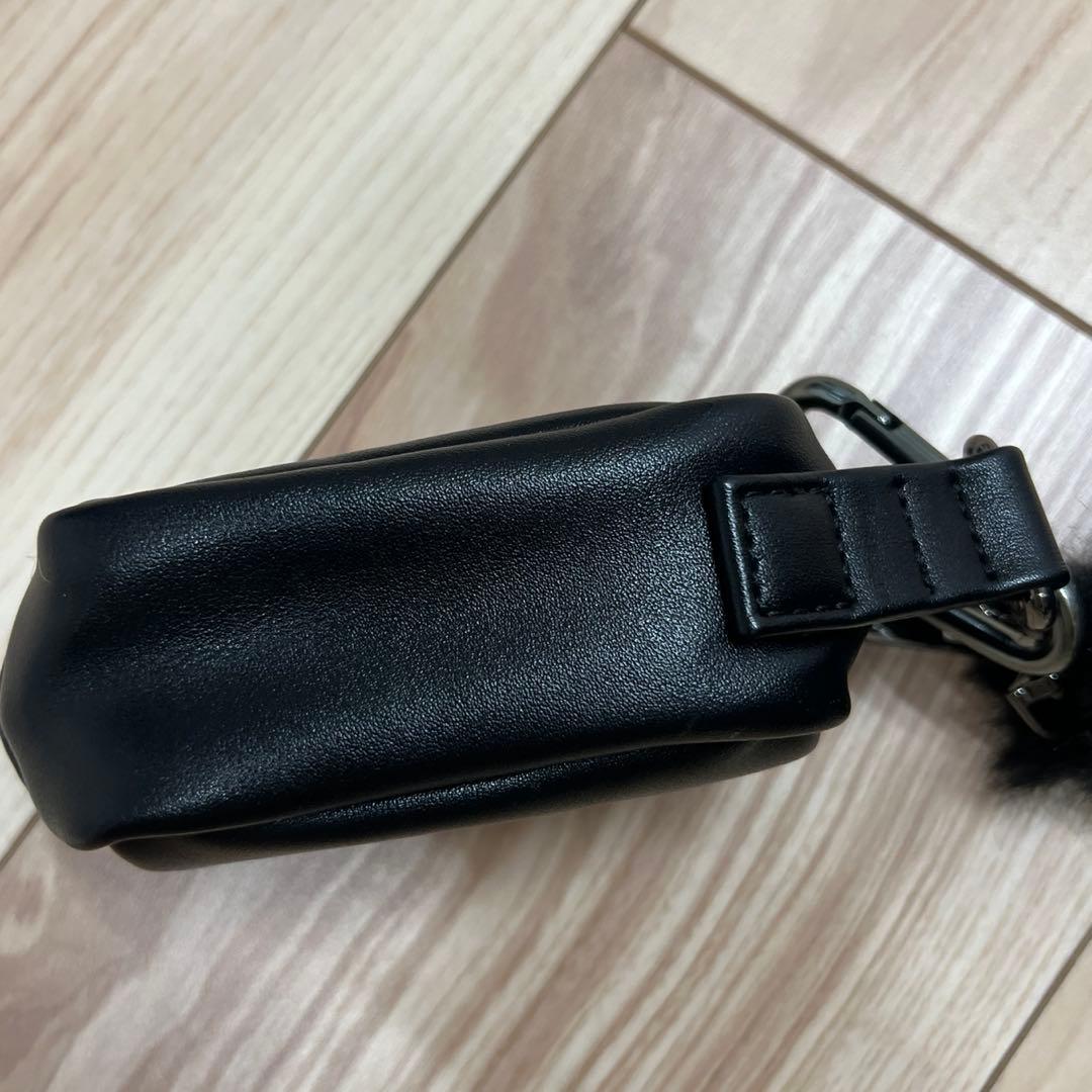 マスターバニーエディション フェイクファーチャーム付きボールポーチ