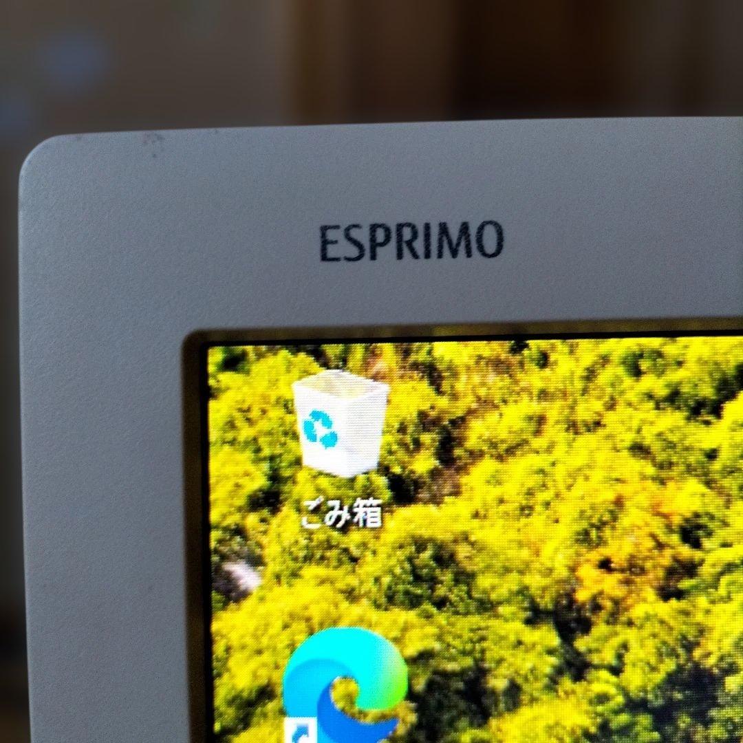 ESPRIMO K558Tディスプレイ一体型PC