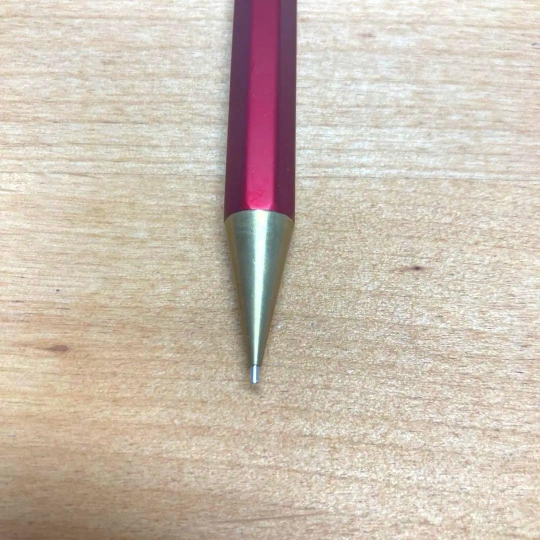 カヴェコスペシャル　レッド　0.7ミリ