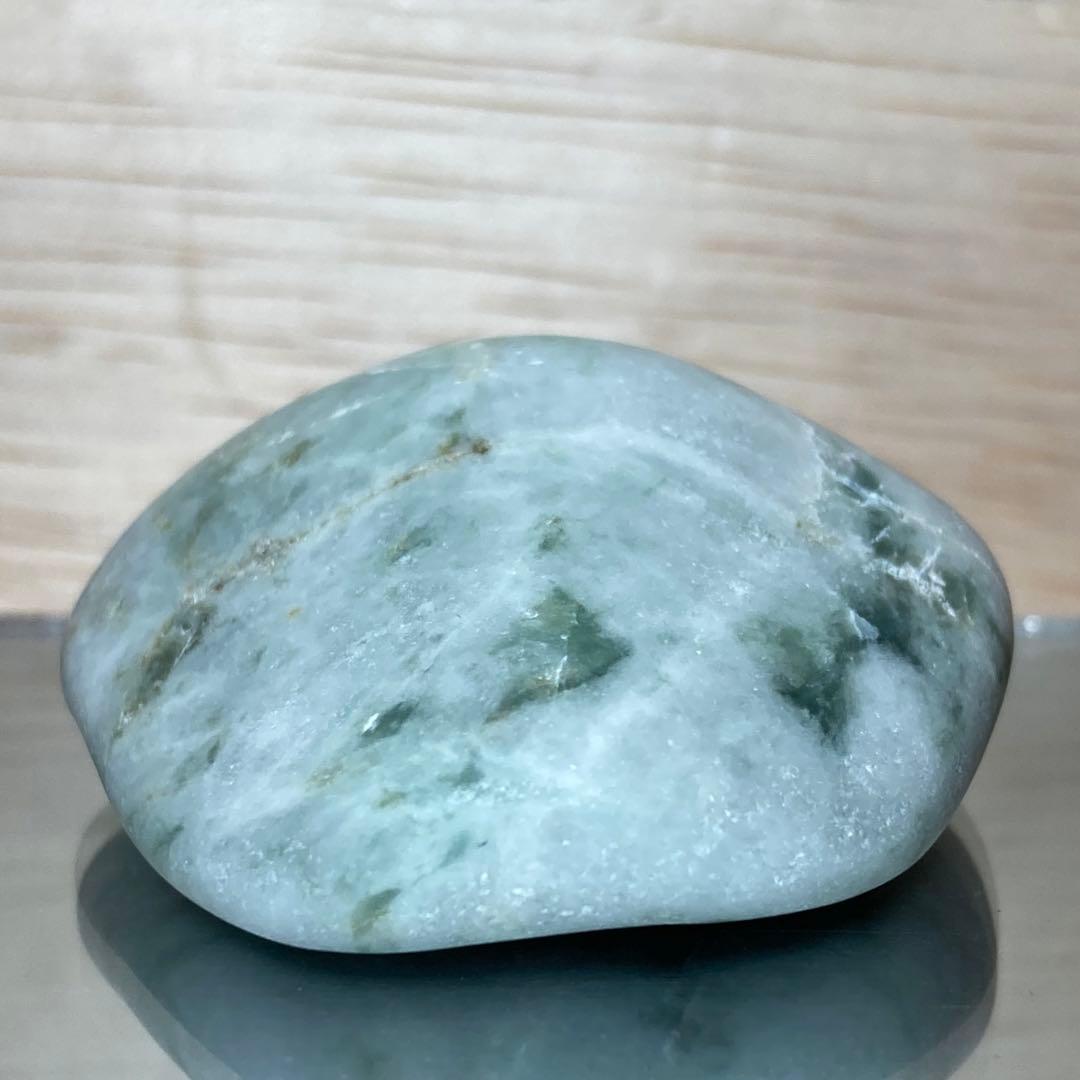 【専用品】糸魚川翡翠　翡翠　白×ロウカン翠　原石　47.7ｇ