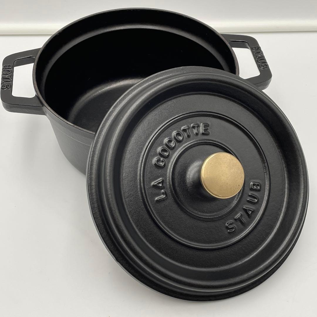 美品　ストウブ ピコ•ココット ラウンド 20cm ブラック 両手鍋