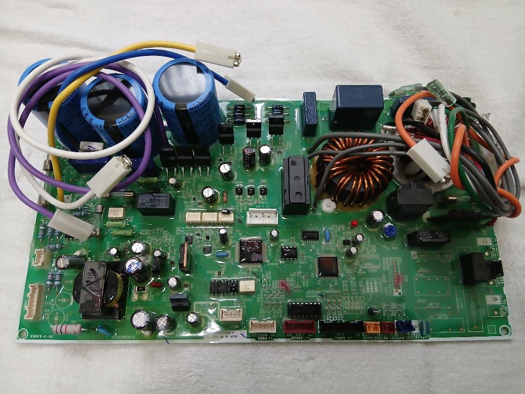 富士通ゼネラルエアコンのインバーター基盤