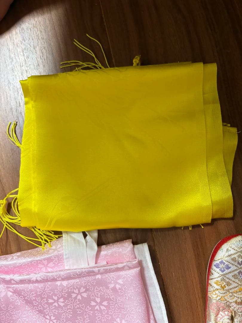 美品　定価33000円ほど！七五三花柄着物セット（ピンク・ベージュ）