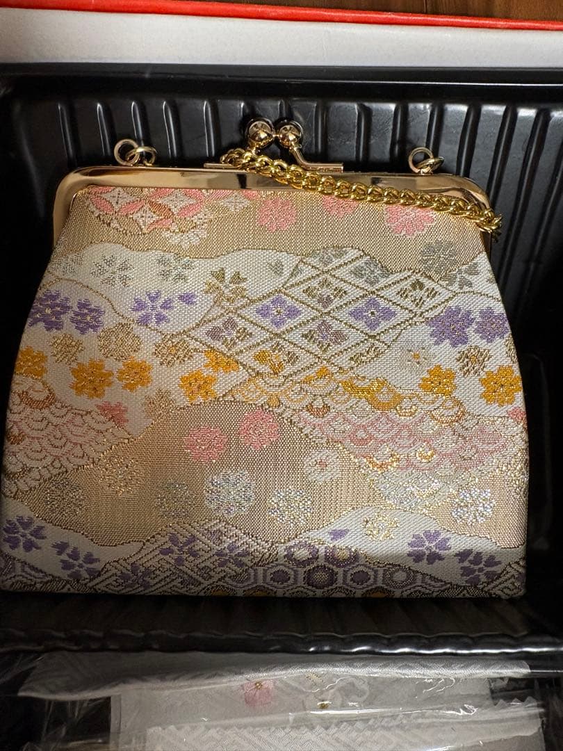 美品　定価33000円ほど！七五三花柄着物セット（ピンク・ベージュ）