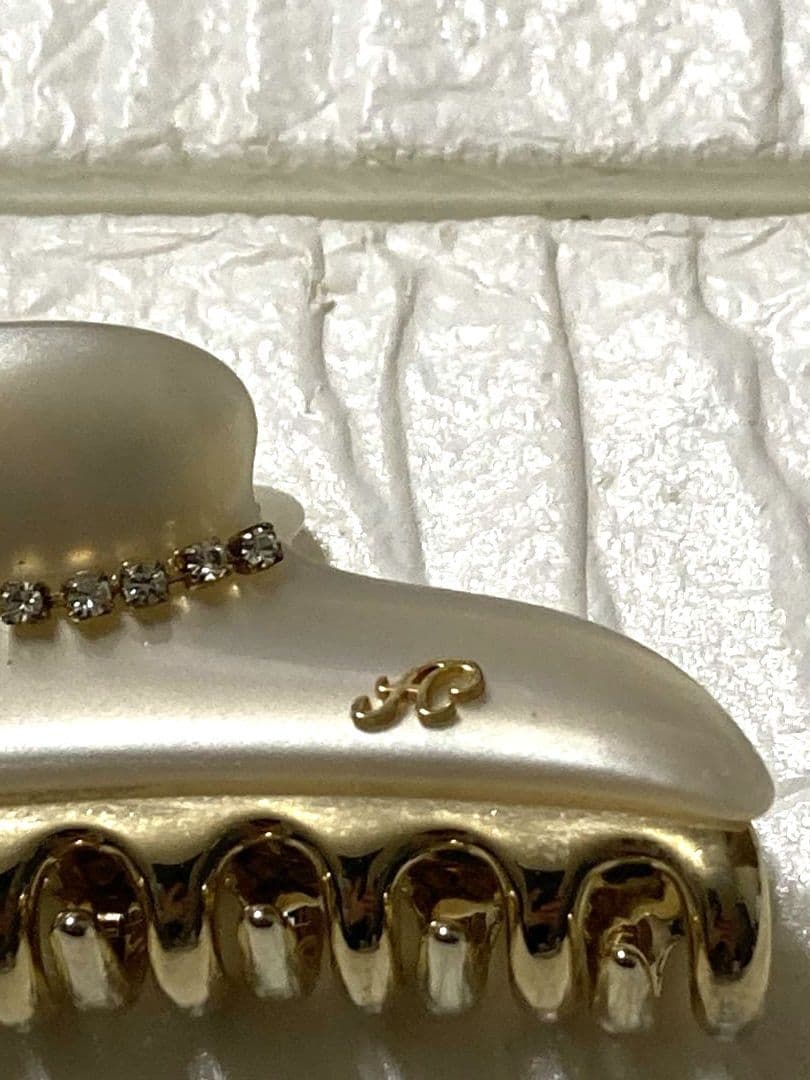 アッカ ニューコラーナ ヘアクリップ Mサイズ