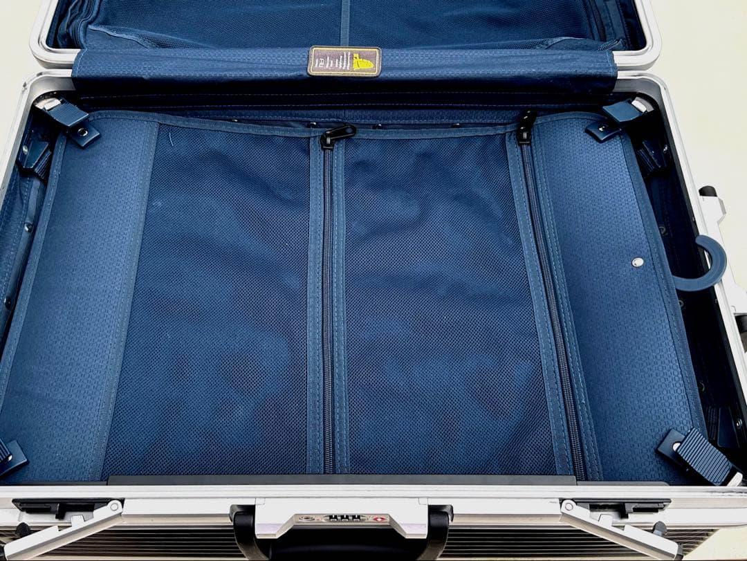 【美品】A.L.Iスーツケース 【TRIPLAYER】 56 L